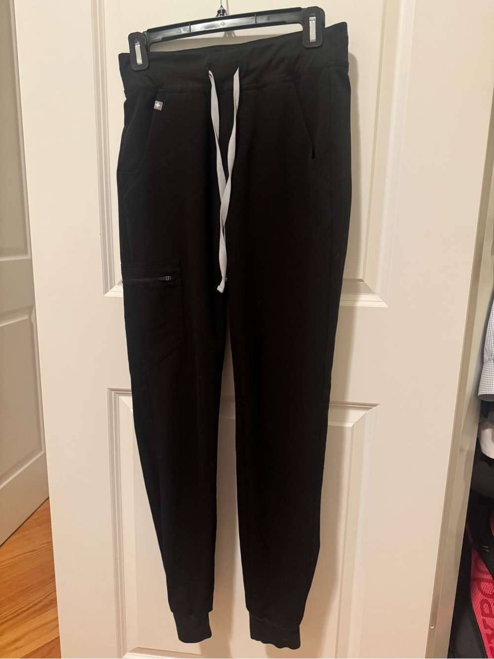 Women’s Black Jogger Nurse Scrubs